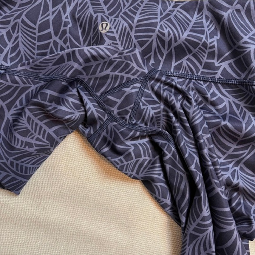 Lululemon Wunder‎ Under Size 10 Banana Leaf Cadet Blue Cropped 19in - Picture 6 of 9